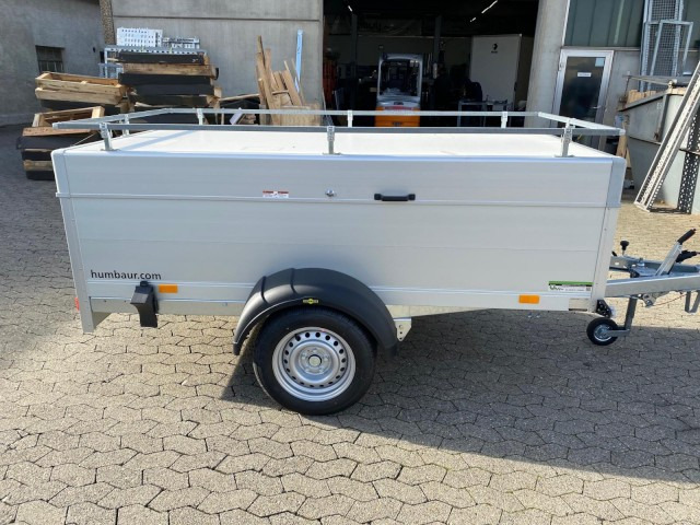Humbaur HA 132513-5 mit Holz-Alu Deckel mit Reling 1300 kg, 2510 x 1310 x 500mm, 100 km/h - Auto príves: obrázok 4 Humbaur HA 132513-5 mit Holz-Alu Deckel mit Reling 1300 kg, 2510 x 1310 x 500mm, 100 km/h - Auto príves: obrázok 4