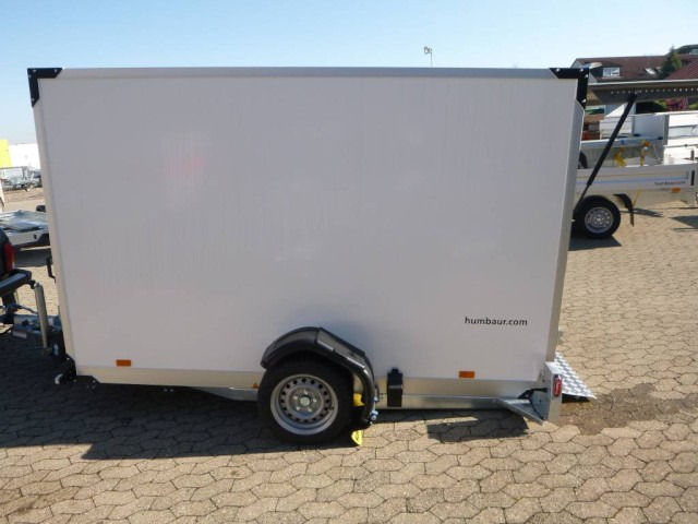 Humbaur Koffer Absenkanhänger mit E-Pumpe HKT 183117-18P, 100 km/h 1,8 t. 3100 x 1765 x 1800 mm - Príves skriňové: obrázok 1 Humbaur Koffer Absenkanhänger mit E-Pumpe HKT 183117-18P, 100 km/h 1,8 t. 3100 x 1765 x 1800 mm - Príves skriňové: obrázok 1