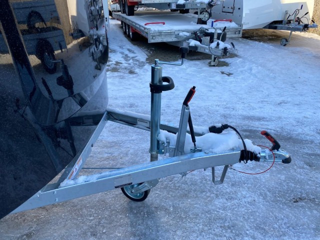 Humbaur Poly-Alu Koffer HKPA 203217, 2,0 to. 100 km/h, 3280 x 1770 x 1800 mm - Príves skriňové: obrázok 3 Humbaur Poly-Alu Koffer HKPA 203217, 2,0 to. 100 km/h, 3280 x 1770 x 1800 mm - Príves skriňové: obrázok 3