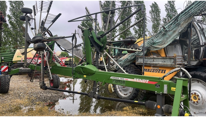 Fendt Former 7850 Pro - Obracač sena: obrázok 2 Fendt Former 7850 Pro - Obracač sena: obrázok 2