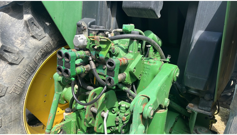 John Deere 6600 - Traktor: obrázok 4 John Deere 6600 - Traktor: obrázok 4