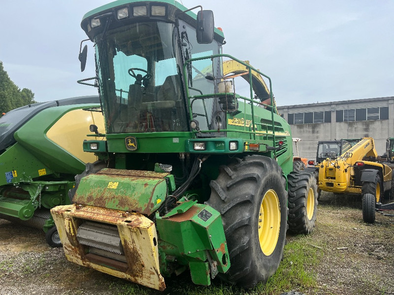 John Deere 7700 - Samohybná rezačka: obrázok 2 John Deere 7700 - Samohybná rezačka: obrázok 2
