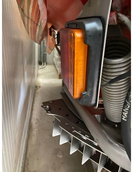 Kuhn Axis 40.1 W - Rozmetač hnojiva: obrázok 4 Kuhn Axis 40.1 W - Rozmetač hnojiva: obrázok 4