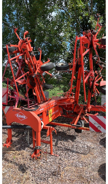 Kuhn GF 8501 T - Obracač sena: obrázok 2 Kuhn GF 8501 T - Obracač sena: obrázok 2
