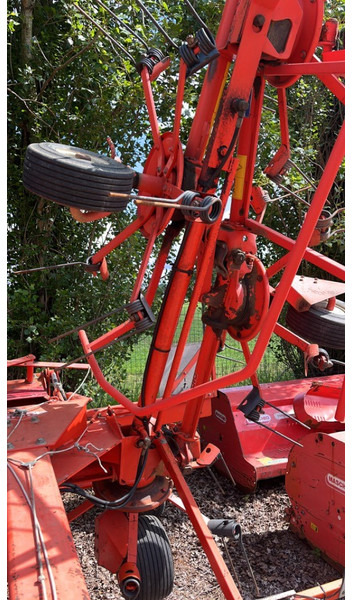 Kuhn GF 8501 T - Obracač sena: obrázok 3 Kuhn GF 8501 T - Obracač sena: obrázok 3