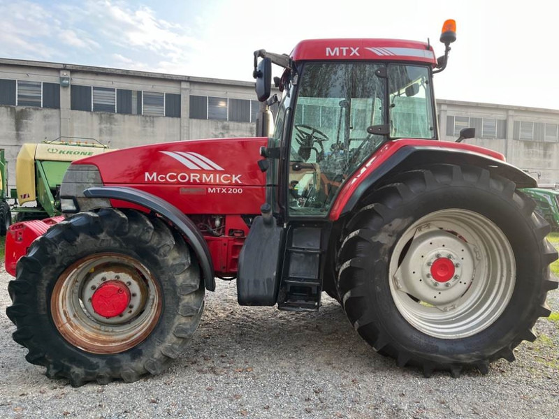 MCCORMICK MTX 200 - Traktor: obrázok 4 MCCORMICK MTX 200 - Traktor: obrázok 4