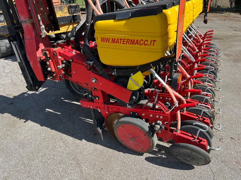 MaterMacc MS 8230 - Přesný sejací stroj: obrázok 4 MaterMacc MS 8230 - Přesný sejací stroj: obrázok 4