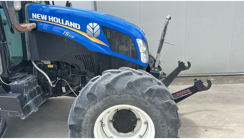 New Holland T 5.105 Smart Trax - Traktor: obrázok 2 New Holland T 5.105 Smart Trax - Traktor: obrázok 2
