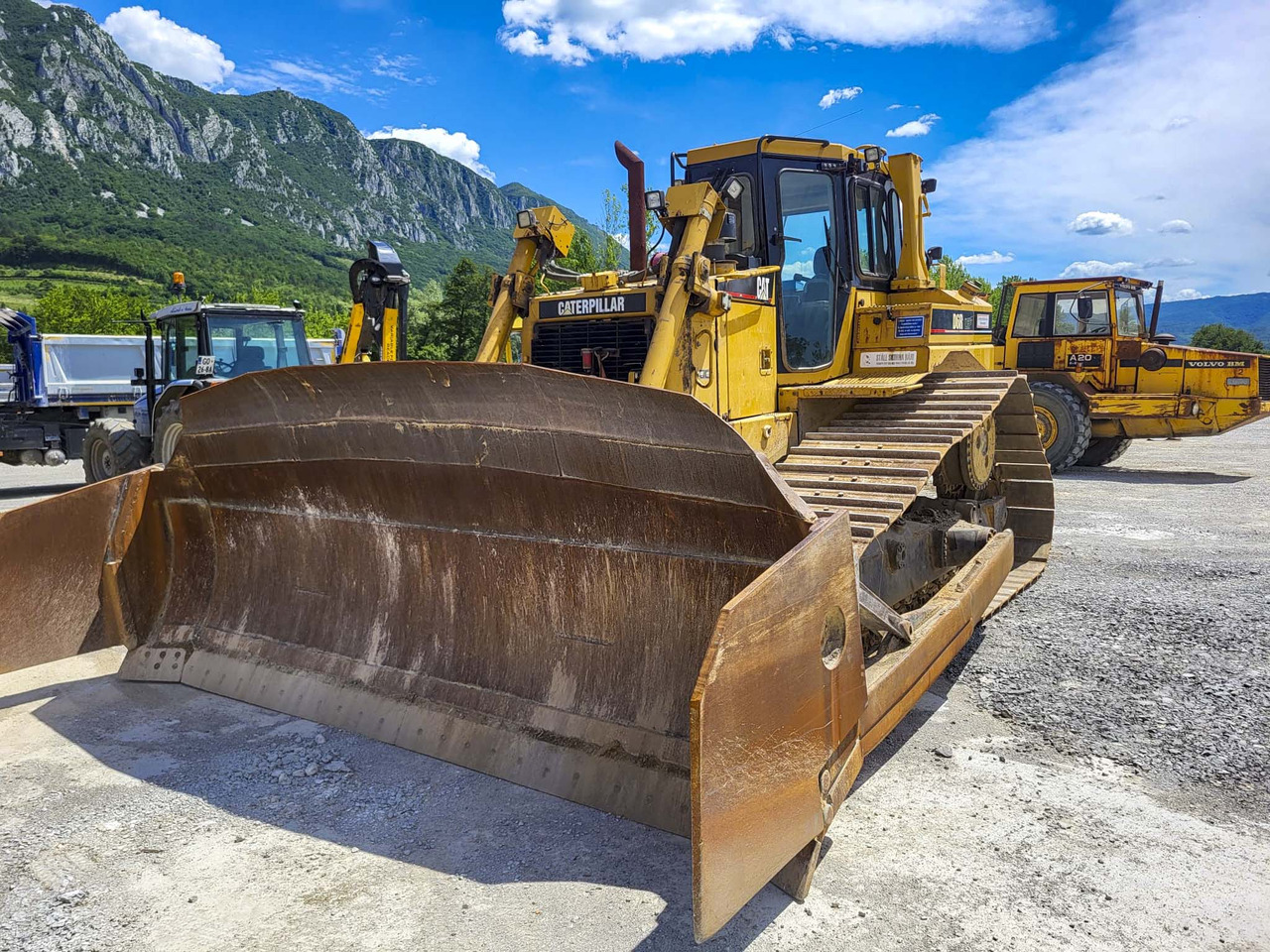 CATERPILLAR D6R - Buldozér: obrázok 5 CATERPILLAR D6R - Buldozér: obrázok 5