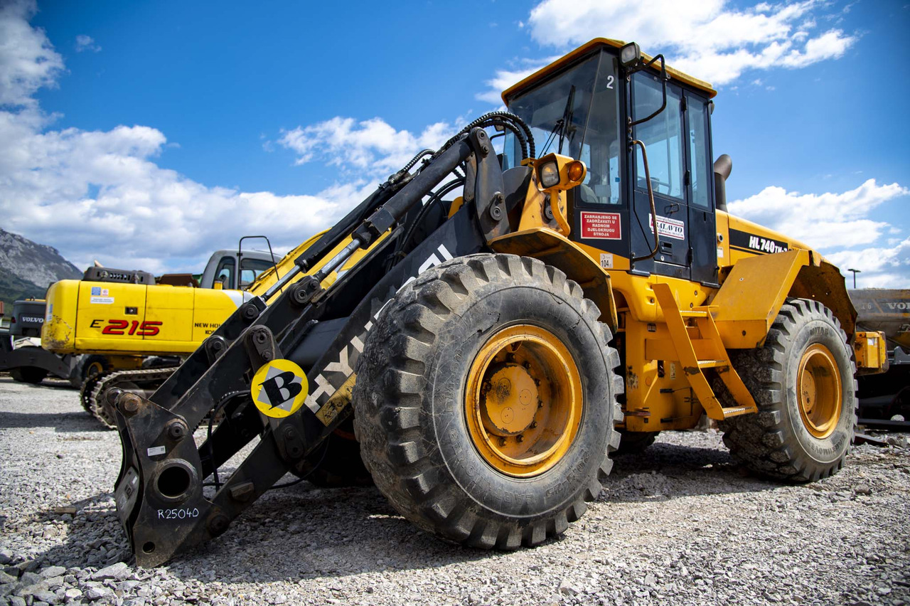 HYUNDAI HL740TM-7 for parts - Kolesový nakladač: obrázok 1 HYUNDAI HL740TM-7 for parts - Kolesový nakladač: obrázok 1