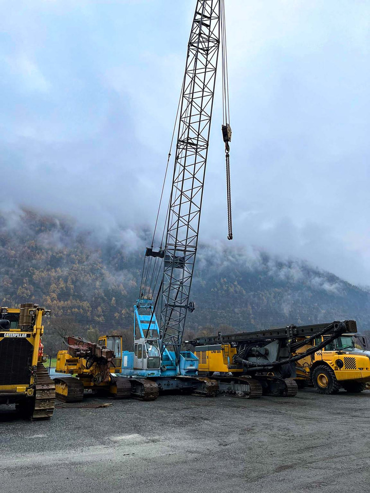 Hitachi KH 180-2 - Pásový žeriav: obrázok 1 Hitachi KH 180-2 - Pásový žeriav: obrázok 1