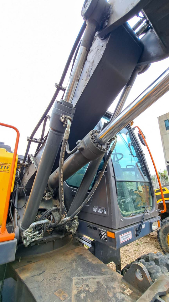 Volvo boom cylinder 14578082 Volvo EWR150E, EW140C, EW140D - Náhradný diel pre Rýpadlo: obrázok 1 Volvo boom cylinder 14578082 Volvo EWR150E, EW140C, EW140D - Náhradný diel pre Rýpadlo: obrázok 1