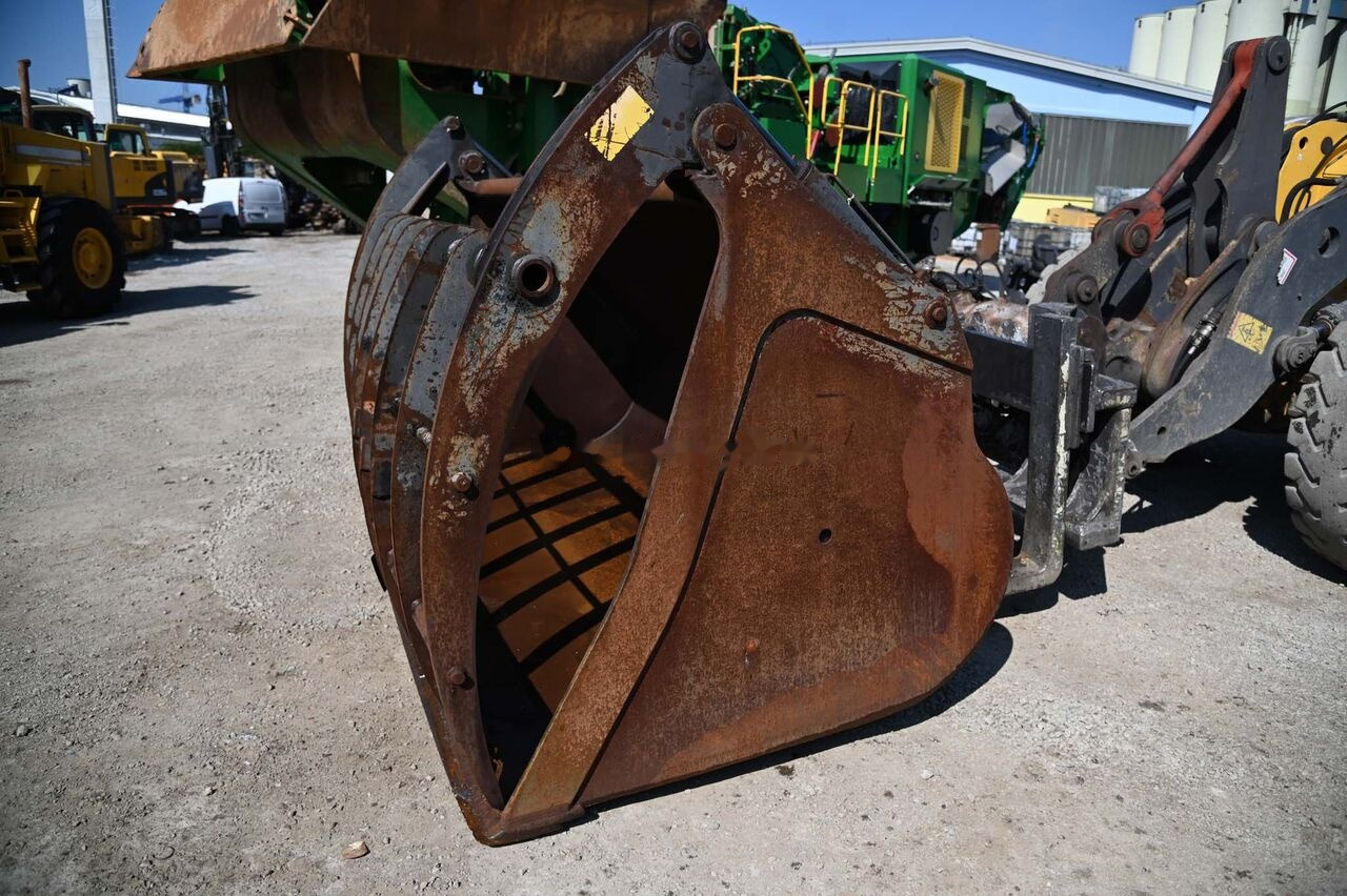 Trevi Benne Loader bucket 3000 mm - Nakladacia lyžica: obrázok 3 Trevi Benne Loader bucket 3000 mm - Nakladacia lyžica: obrázok 3