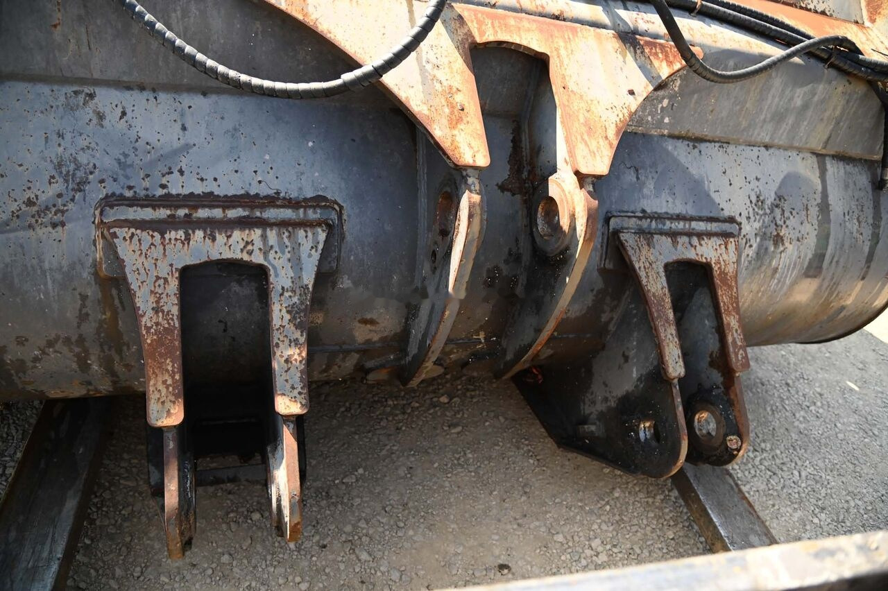 Trevi Benne Loader bucket 3000 mm - Nakladacia lyžica: obrázok 4 Trevi Benne Loader bucket 3000 mm - Nakladacia lyžica: obrázok 4