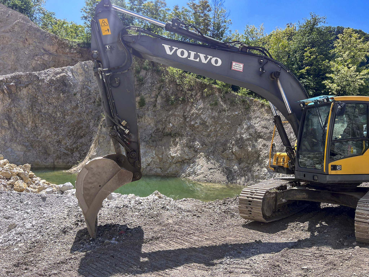 VOLVO EC220D - Pásové rýpadlo: obrázok 2 VOLVO EC220D - Pásové rýpadlo: obrázok 2