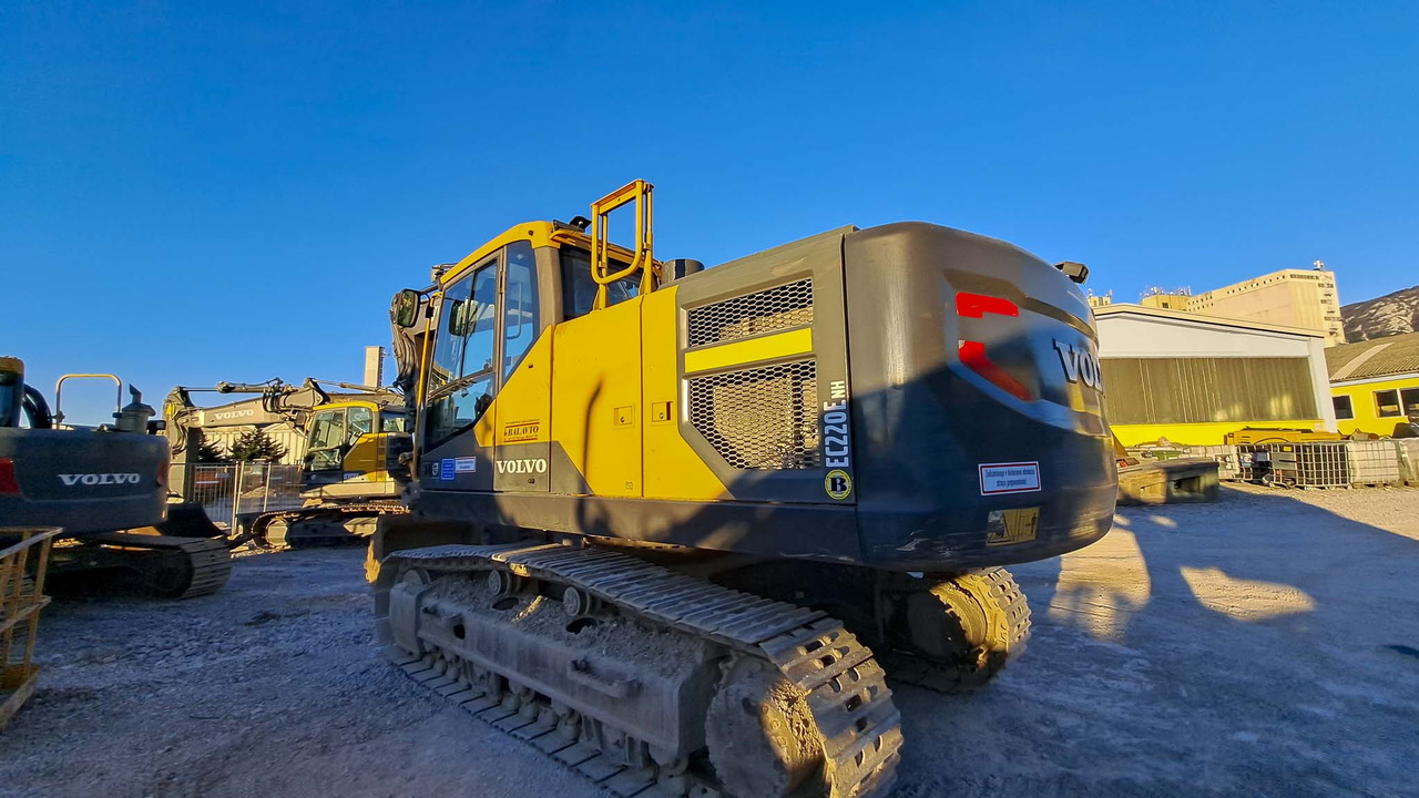 VOLVO EC220ENH - Pásové rýpadlo: obrázok 3 VOLVO EC220ENH - Pásové rýpadlo: obrázok 3