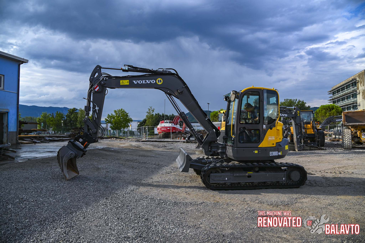 VOLVO ECR88D - Mini rýpadlo: obrázok 3 VOLVO ECR88D - Mini rýpadlo: obrázok 3