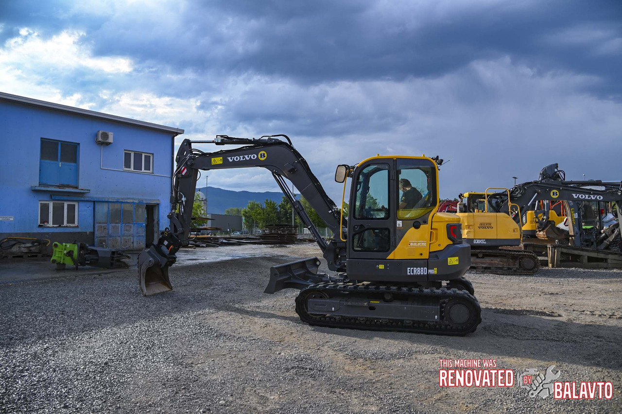 VOLVO ECR88D - Mini rýpadlo: obrázok 4 VOLVO ECR88D - Mini rýpadlo: obrázok 4