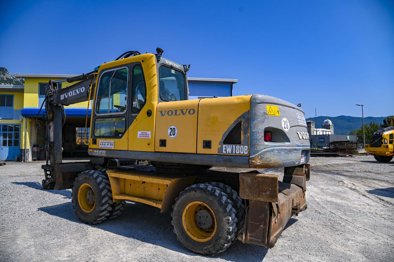 VOLVO EW180B - Kolesové rýpadlo: obrázok 4 VOLVO EW180B - Kolesové rýpadlo: obrázok 4