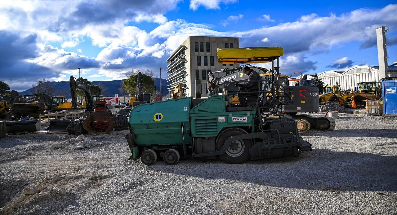 Vögele Super 1203 - Finišer: obrázok 2 Vögele Super 1203 - Finišer: obrázok 2