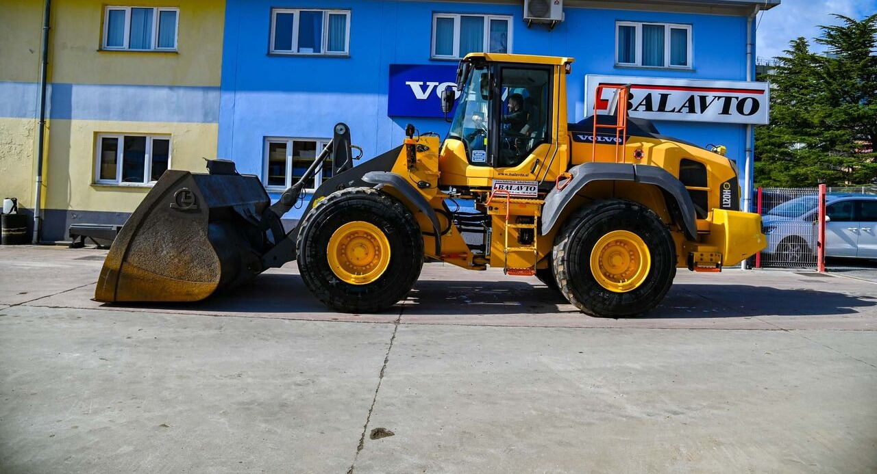 Volvo L120H - Kolesový nakladač: obrázok 4 Volvo L120H - Kolesový nakladač: obrázok 4