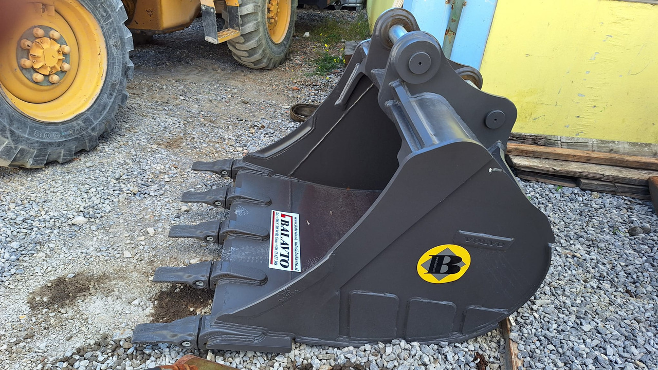 Volvo digging bucket 1200 mm UNI65 - Lyžica pre rýpadlo pre Rýpadlo: obrázok 1 Volvo digging bucket 1200 mm UNI65 - Lyžica pre rýpadlo pre Rýpadlo: obrázok 1