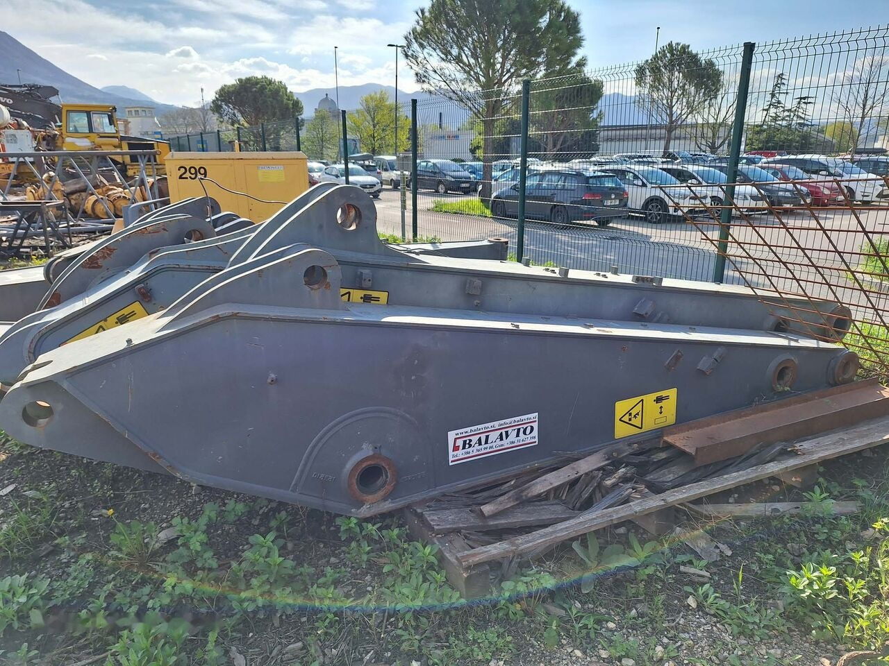 Volvo dipper arm 2600 mm 14577191 Volvo EC300D, EC300E - Výložník pre Rýpadlo: obrázok 1 Volvo dipper arm 2600 mm 14577191 Volvo EC300D, EC300E - Výložník pre Rýpadlo: obrázok 1