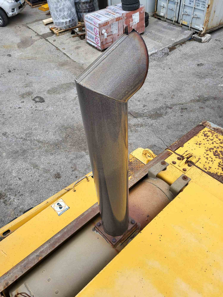 Volvo exhaust pipe - Výfukové potrubie pre Nakladač: obrázok 3 Volvo exhaust pipe - Výfukové potrubie pre Nakladač: obrázok 3
