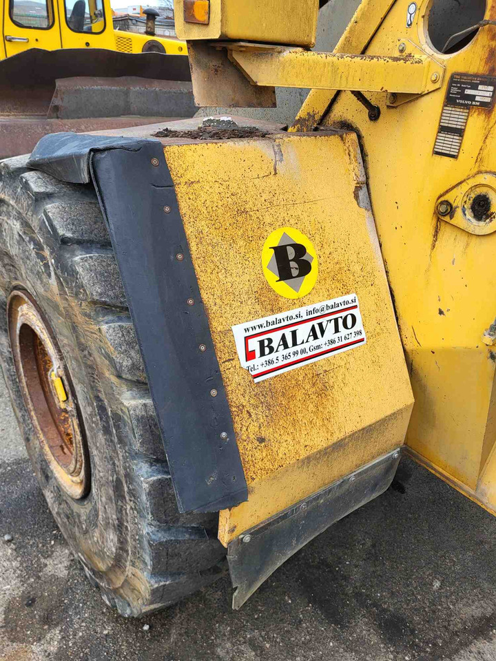 Volvo front fenders - Blatník pre Nakladač: obrázok 3 Volvo front fenders - Blatník pre Nakladač: obrázok 3