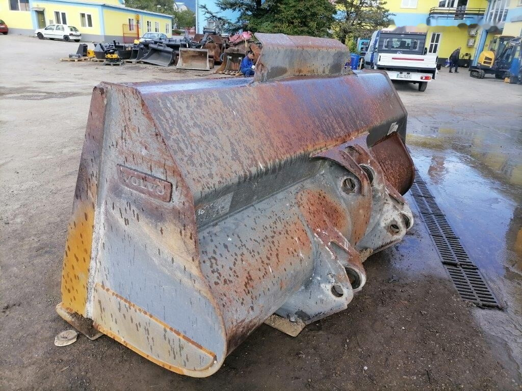 Volvo loader bucket 2800 mm - Nakladacia lyžica: obrázok 5 Volvo loader bucket 2800 mm - Nakladacia lyžica: obrázok 5