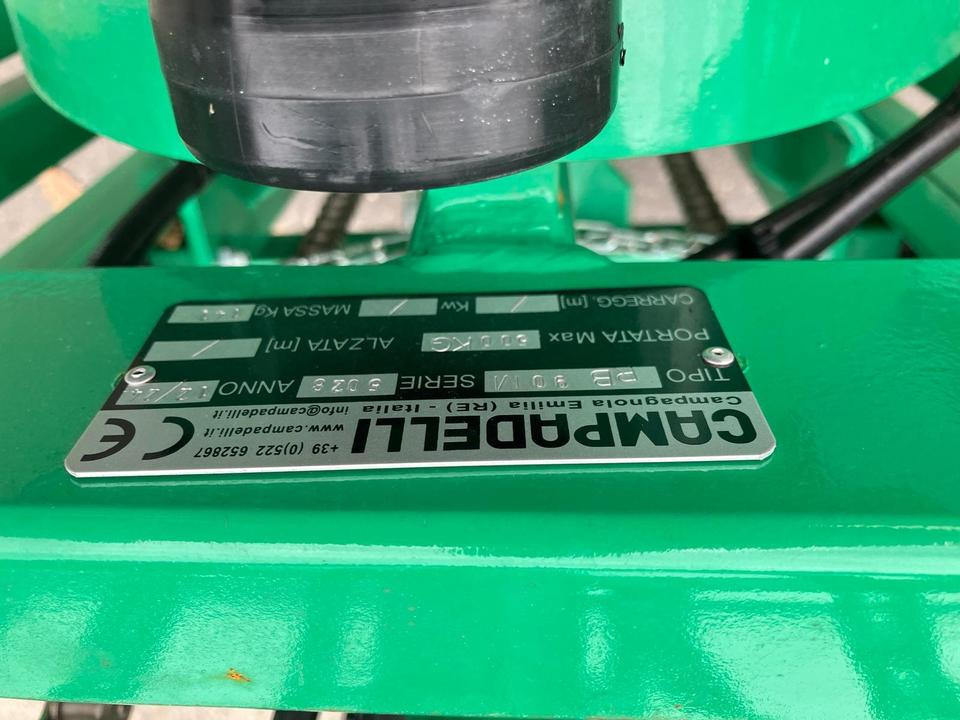 Heckstapler Dreipunkt mit Kistendrehgerät - Vidlice: obrázok 5 Heckstapler Dreipunkt mit Kistendrehgerät - Vidlice: obrázok 5