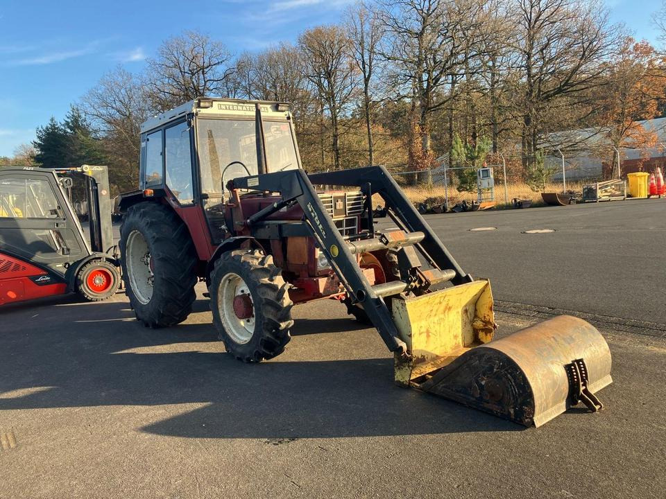 IHC 744 AS Allrad Frontlader Bastlerfahrzeug Sammlerstück Traktor - Traktor: obrázok 1 IHC 744 AS Allrad Frontlader Bastlerfahrzeug Sammlerstück Traktor - Traktor: obrázok 1