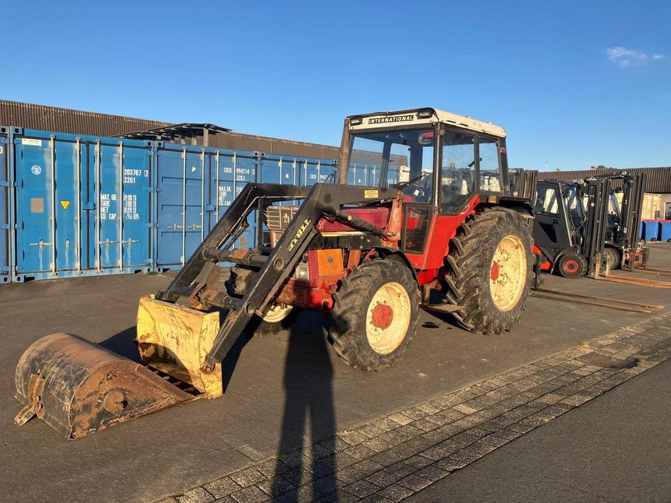 IHC 744 AS Allrad Frontlader Bastlerfahrzeug Sammlerstück Traktor - Traktor: obrázok 3 IHC 744 AS Allrad Frontlader Bastlerfahrzeug Sammlerstück Traktor - Traktor: obrázok 3