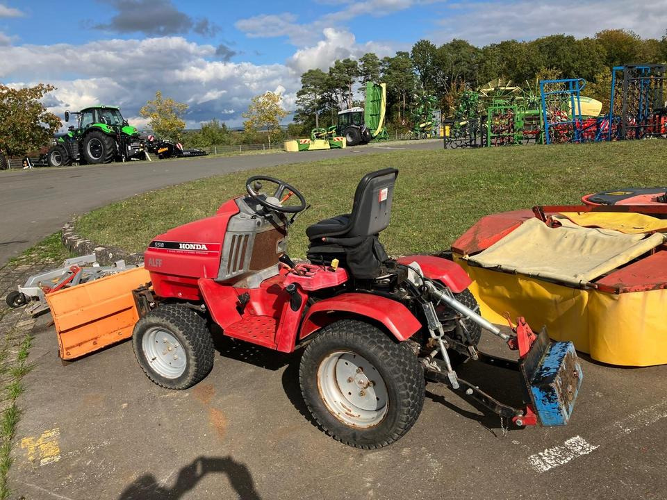 Kommunaltraktor Honda H5518 Schneeschild Winterdienst - Komunálny traktor: obrázok 2 Kommunaltraktor Honda H5518 Schneeschild Winterdienst - Komunálny traktor: obrázok 2