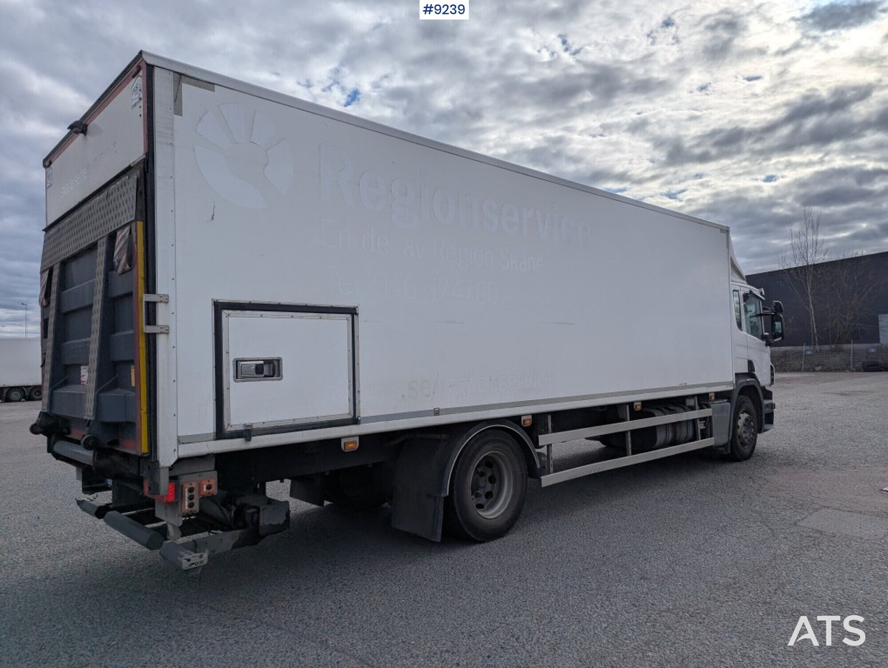 Box Truck Scania P320 4X2 with tail lift (SEE VIDEO) - Skříňový nákladní auto: obrázok 5 Box Truck Scania P320 4X2 with tail lift (SEE VIDEO) - Skříňový nákladní auto: obrázok 5