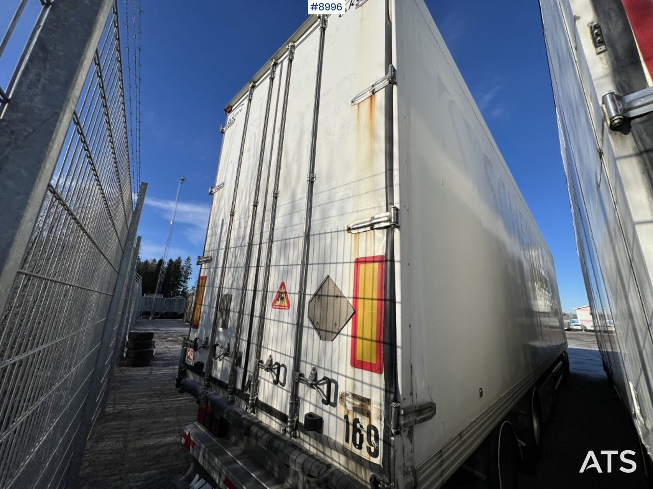 Box trailer EKERI L/L-4 - Príves skriňové: obrázok 2 Box trailer EKERI L/L-4 - Príves skriňové: obrázok 2