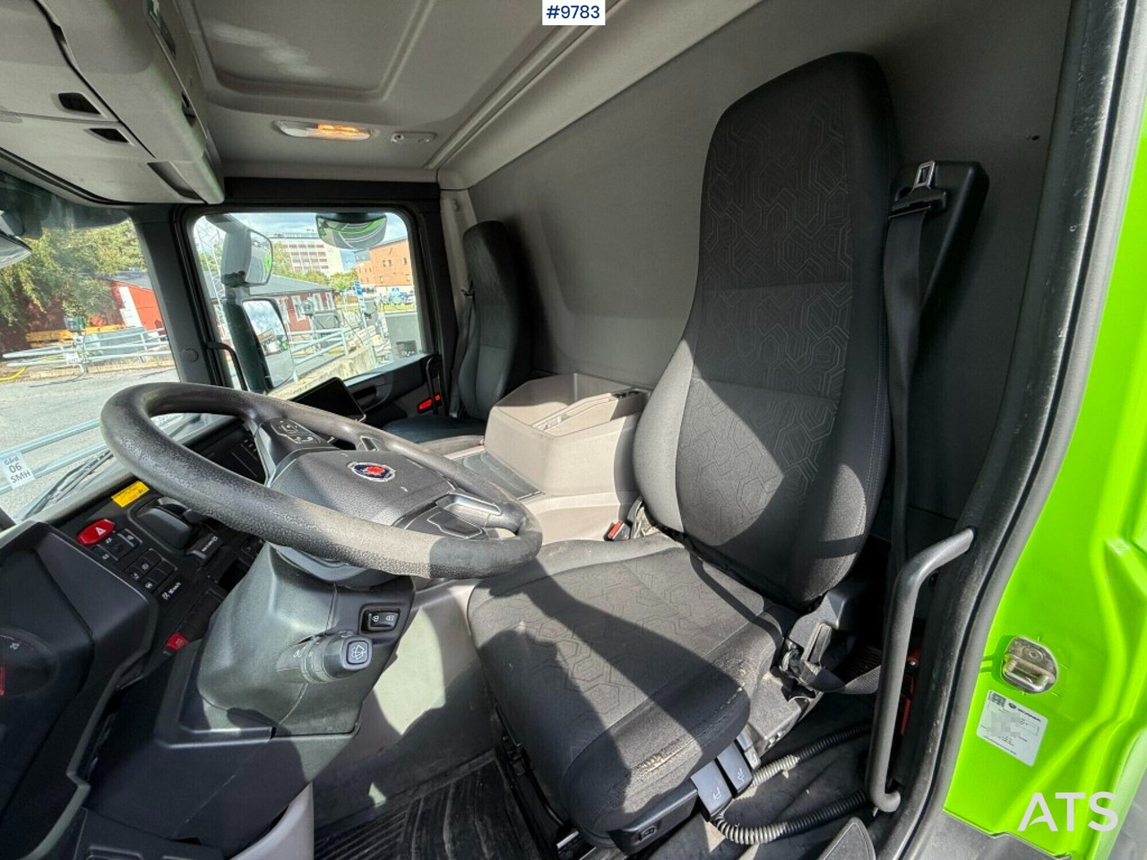 Box truck Scania P280 gas-powered - Skříňový nákladní auto: obrázok 5 Box truck Scania P280 gas-powered - Skříňový nákladní auto: obrázok 5