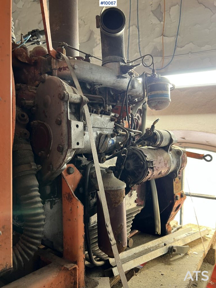 D4 Perkins diesel engine for threshing machine - Motor pre Stavebné stroje: obrázok 1 D4 Perkins diesel engine for threshing machine - Motor pre Stavebné stroje: obrázok 1