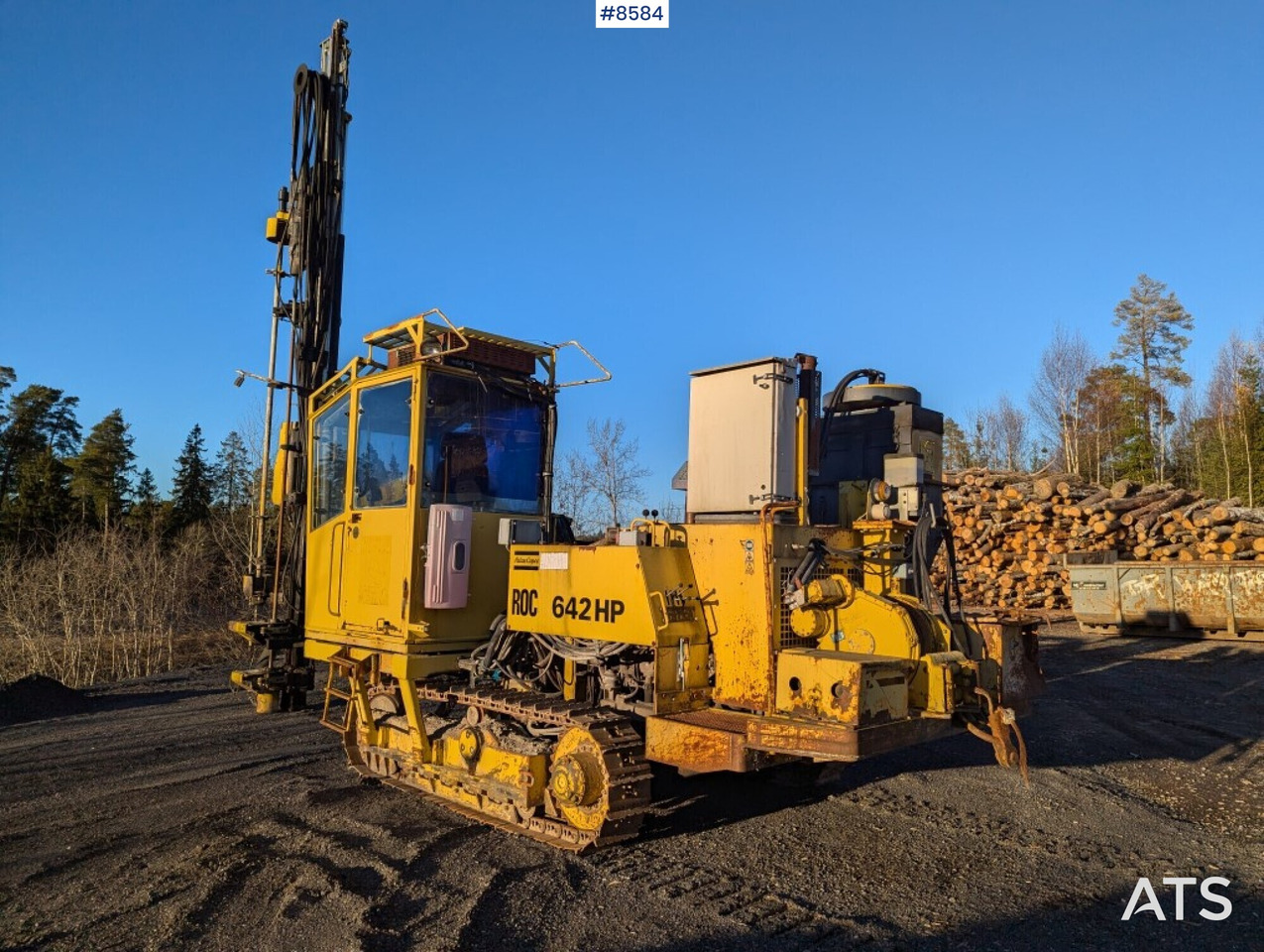 Drill rigg Atlas Copco ROC 642 HP with cab (SEE VIDEO) - Vrtné príslušenstvo: obrázok 1 Drill rigg Atlas Copco ROC 642 HP with cab (SEE VIDEO) - Vrtné príslušenstvo: obrázok 1