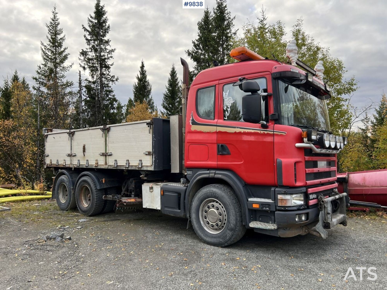 Dump Truck Scania R164 with plow equipment and underbite - Sklápač: obrázok 2 Dump Truck Scania R164 with plow equipment and underbite - Sklápač: obrázok 2
