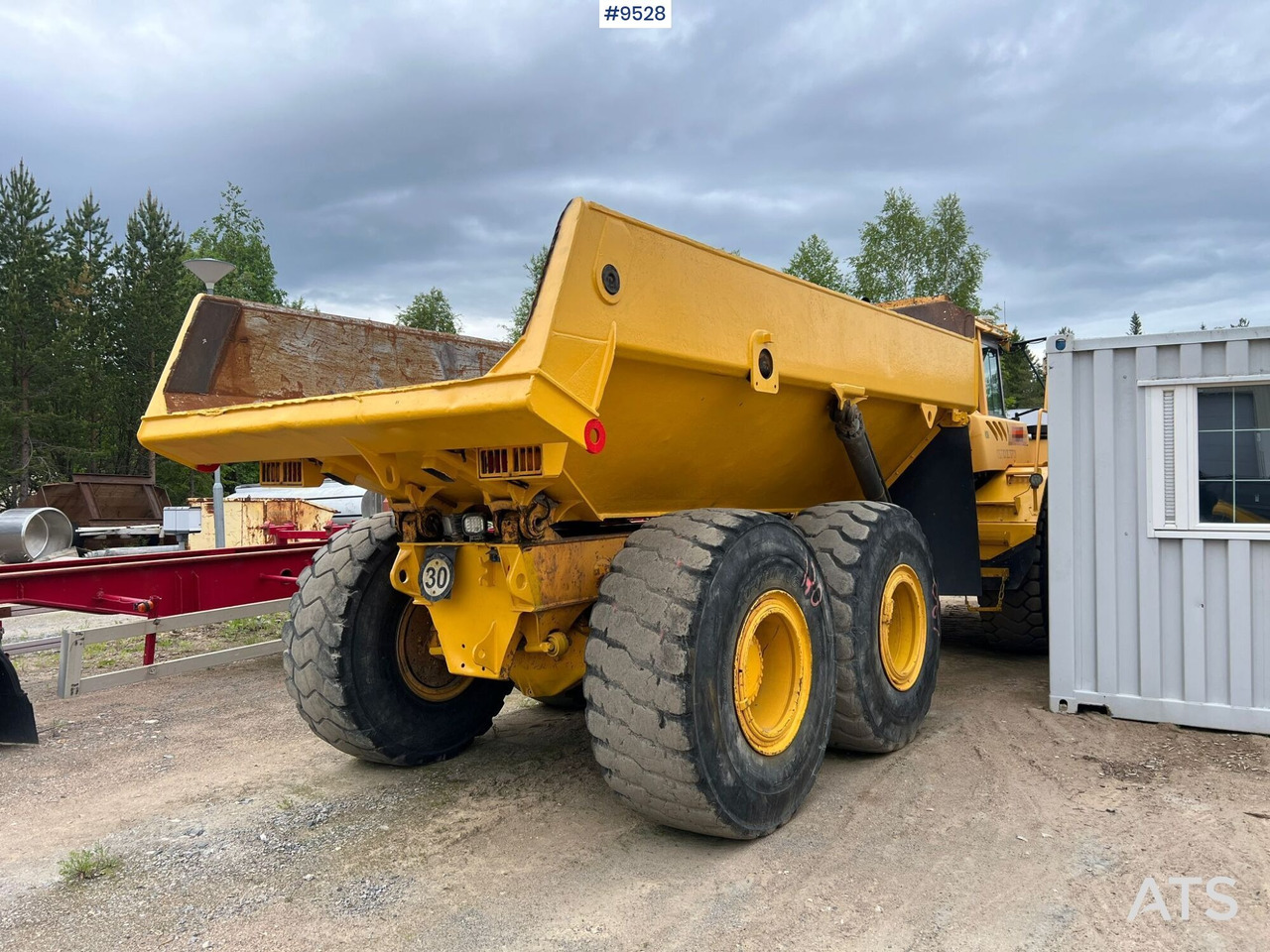 Dumper Volvo A25D 6X6 (SEE VIDEO) - Ťahačový kĺbový damper: obrázok 4 Dumper Volvo A25D 6X6 (SEE VIDEO) - Ťahačový kĺbový damper: obrázok 4