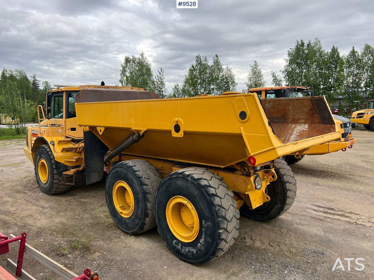 Dumper Volvo A25D 6X6 (SEE VIDEO) - Ťahačový kĺbový damper: obrázok 3 Dumper Volvo A25D 6X6 (SEE VIDEO) - Ťahačový kĺbový damper: obrázok 3