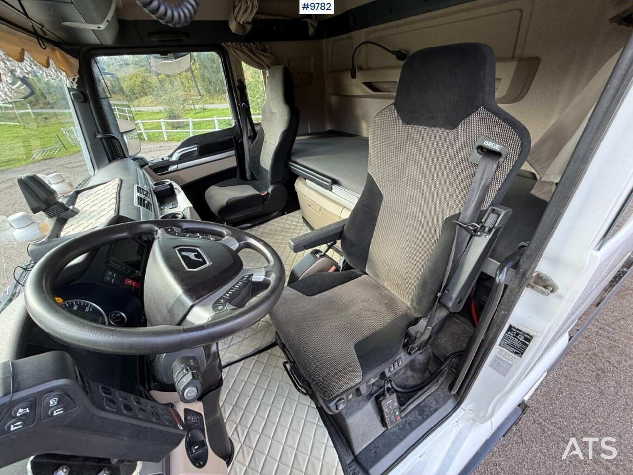 Hooklift Truck MAN TGX 26.500 6X2 - Hákový nosič kontajnerov: obrázok 5 Hooklift Truck MAN TGX 26.500 6X2 - Hákový nosič kontajnerov: obrázok 5