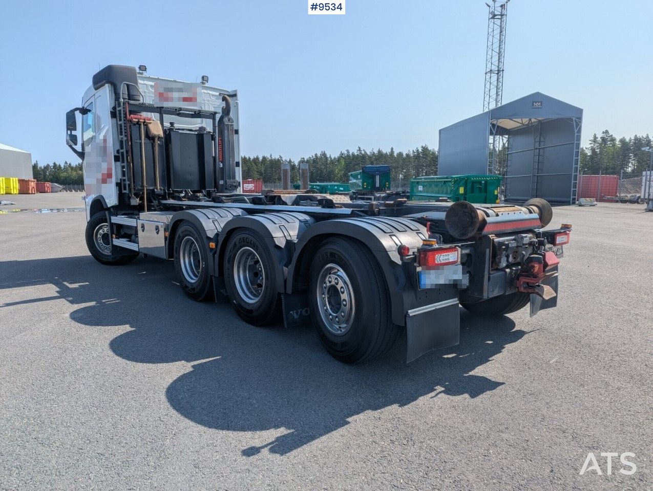 Hooklift Truck Volvo FH540 8x4 (SEE VIDEO) - Hákový nosič kontajnerov: obrázok 4 Hooklift Truck Volvo FH540 8x4 (SEE VIDEO) - Hákový nosič kontajnerov: obrázok 4