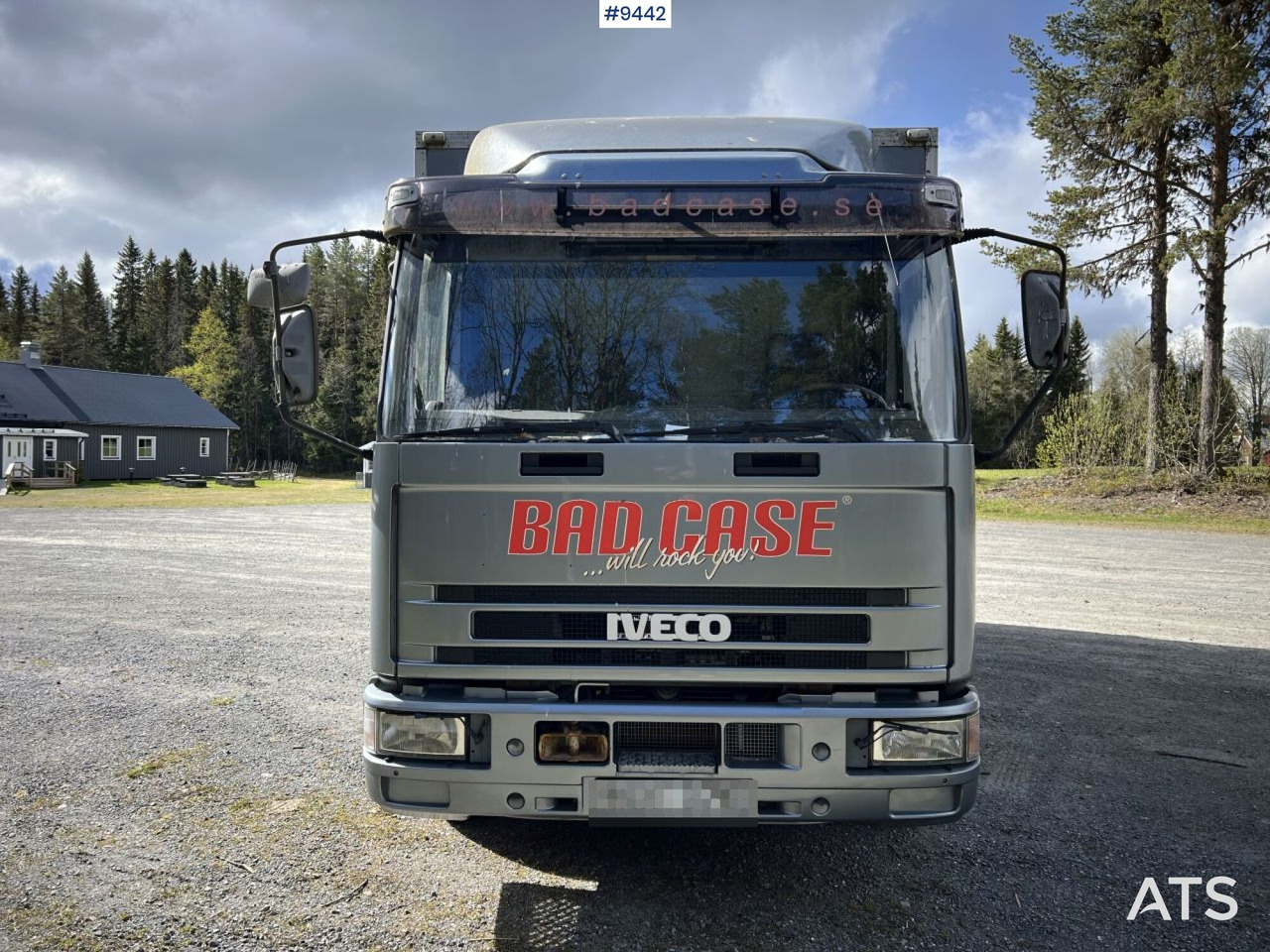 IVECO 85 E18 Box Truck with tail lift (VIDEO) - Skříňový nákladní auto: obrázok 4 IVECO 85 E18 Box Truck with tail lift (VIDEO) - Skříňový nákladní auto: obrázok 4