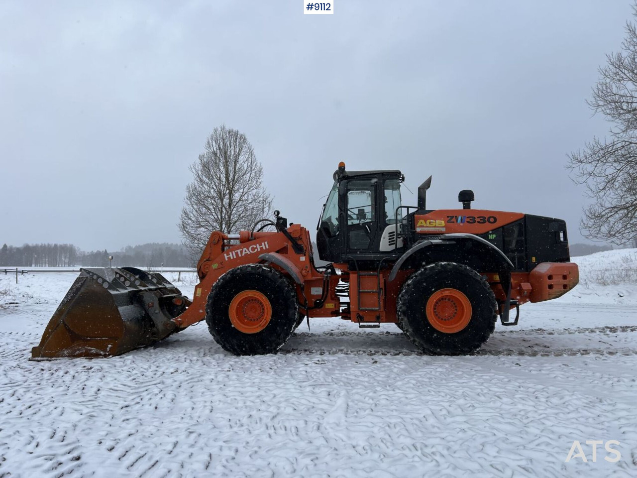 Hitachi ZW 330-5B Wheel loader with bucket (VIDEO) - Iné stroje: obrázok 1 Hitachi ZW 330-5B Wheel loader with bucket (VIDEO) - Iné stroje: obrázok 1