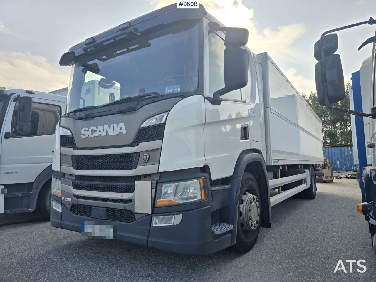 Scania P250 Liftable and lowerable body - Skříňový nákladní auto: obrázok 1 Scania P250 Liftable and lowerable body - Skříňový nákladní auto: obrázok 1