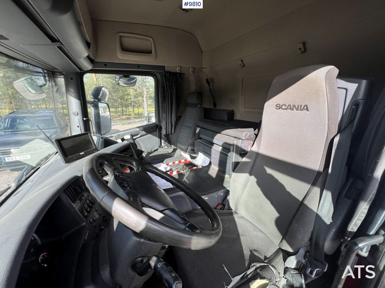 Scania P400 Box truck with tail lift - Skříňový nákladní auto: obrázok 5 Scania P400 Box truck with tail lift - Skříňový nákladní auto: obrázok 5