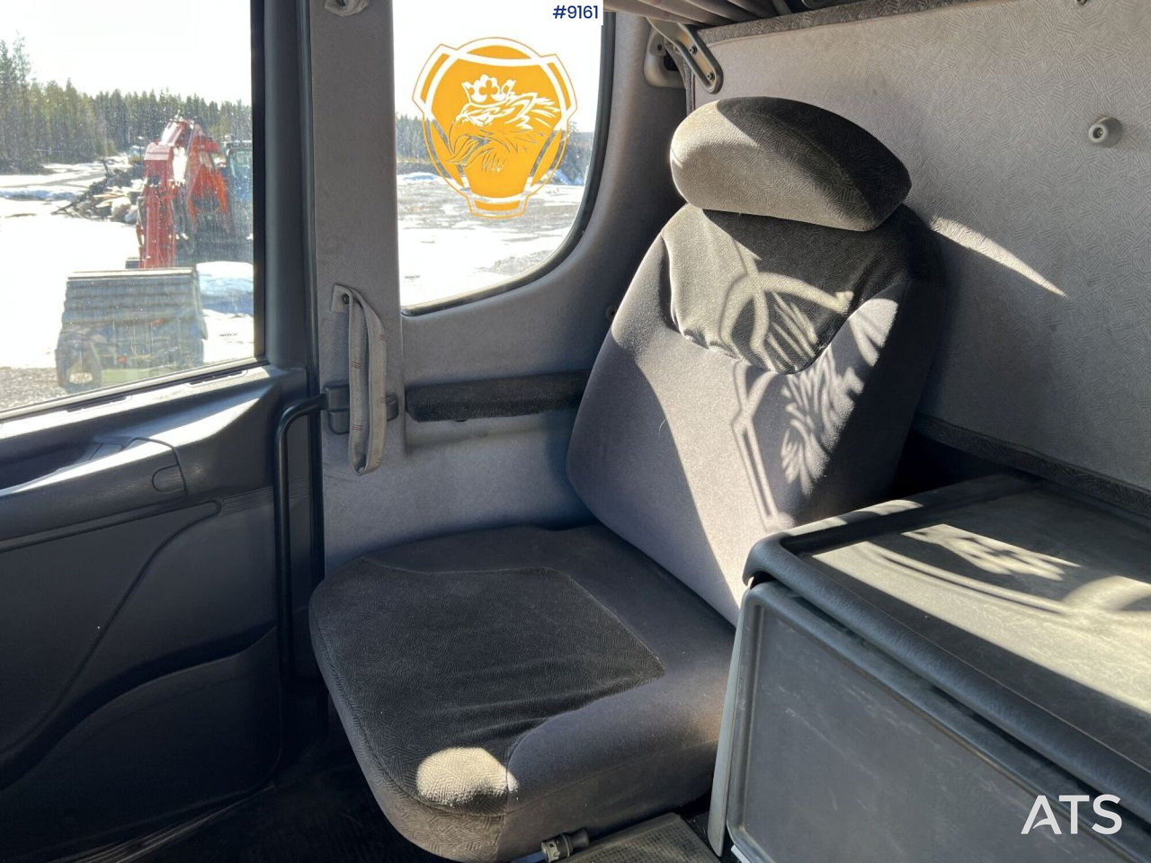 Podvozek s kabinou Scania R124 with cameleont quick lock, underbite and plow attachments: obrázok 46 Podvozek s kabinou Scania R124 with cameleont quick lock, underbite and plow attachments: obrázok 46