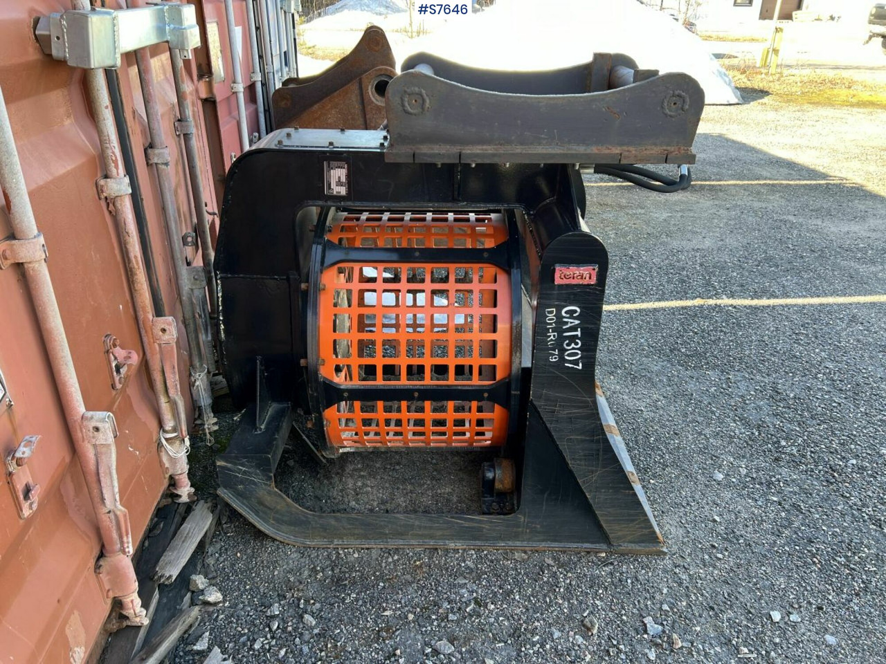 Screen bucket with S70 bracket - Lopata na triedenie: obrázok 1 Screen bucket with S70 bracket - Lopata na triedenie: obrázok 1